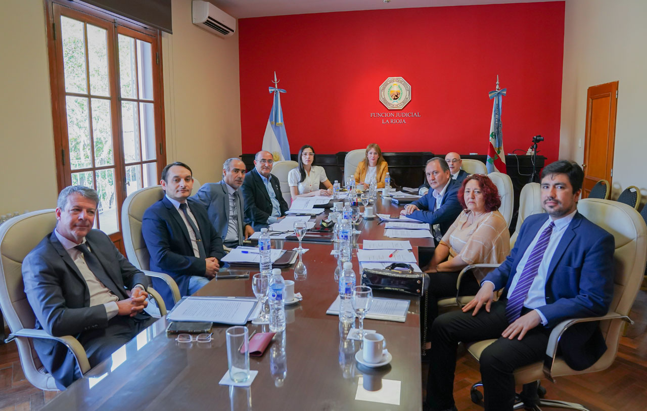 Consejo M con veedores