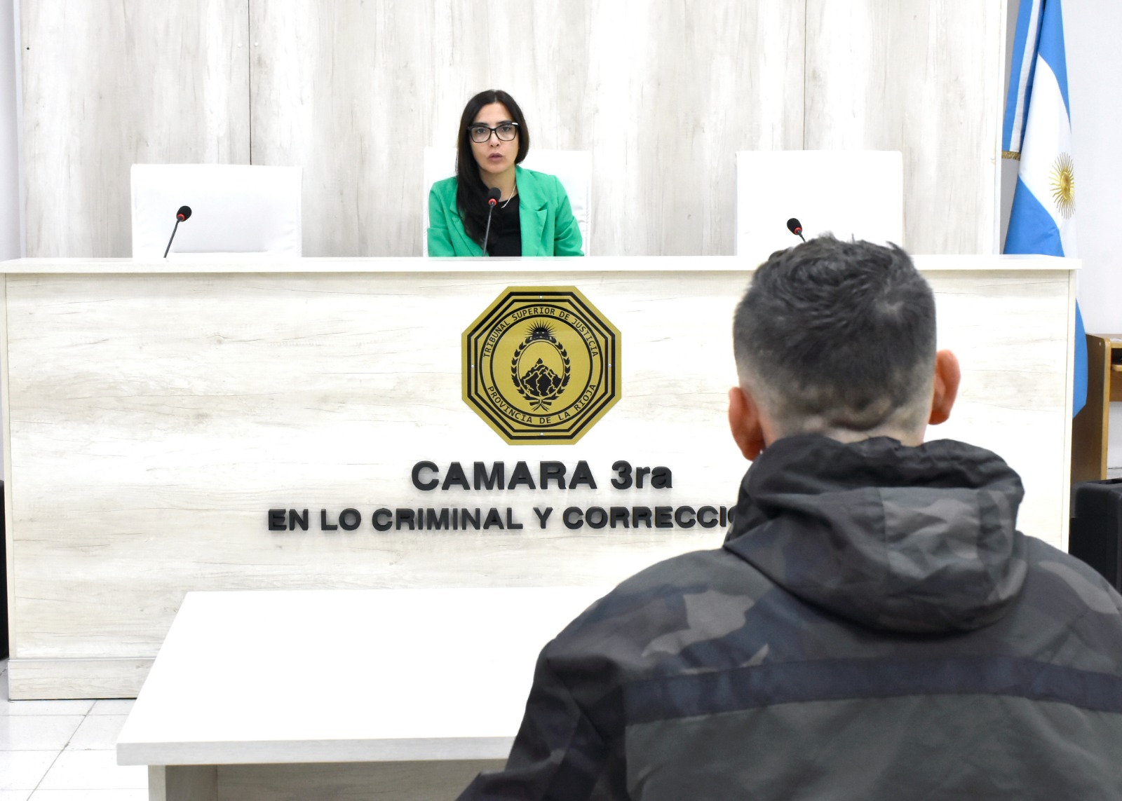 Dra Aguero causa de desobediencia