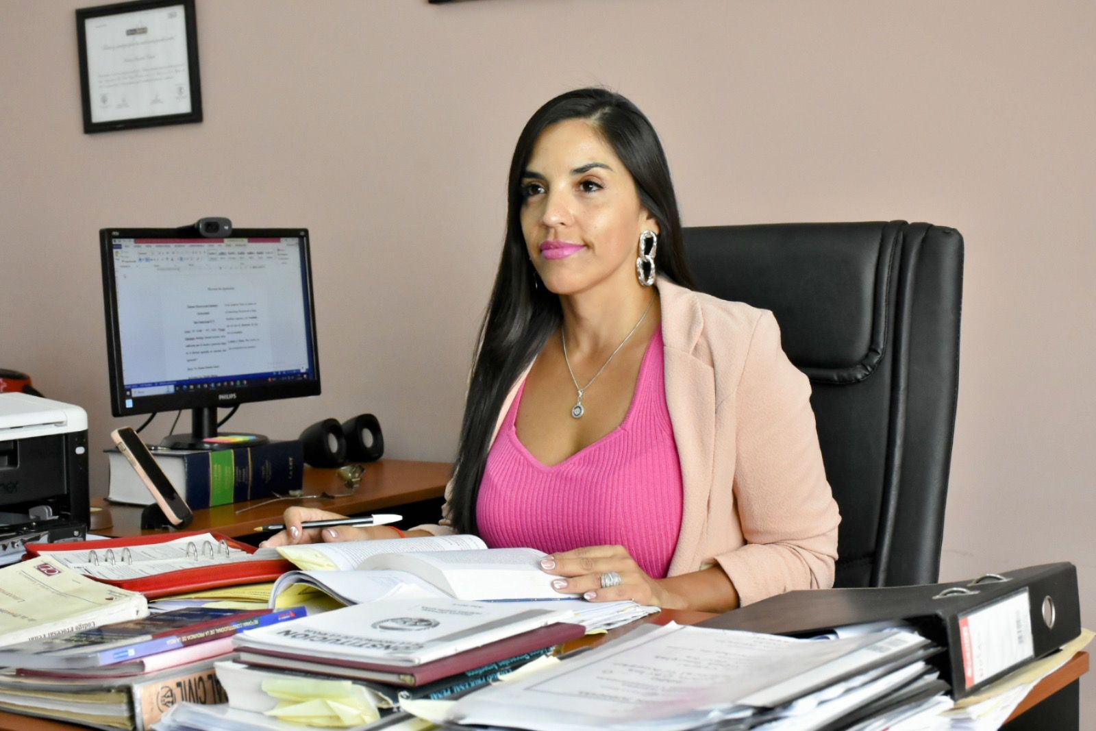Dra Karina Cabral feb 24-3