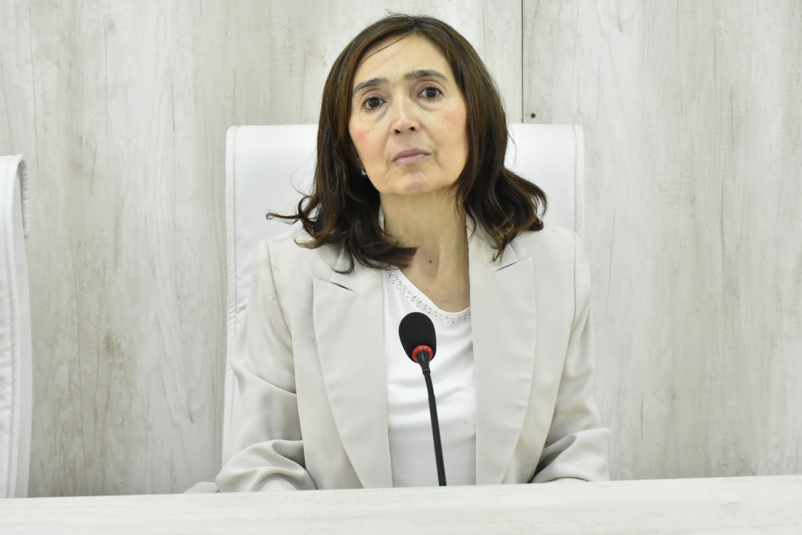 Dra Sara Lopez Douglas feb 24-4