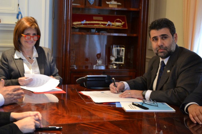 FIRMA_BULLRICH1.jpg