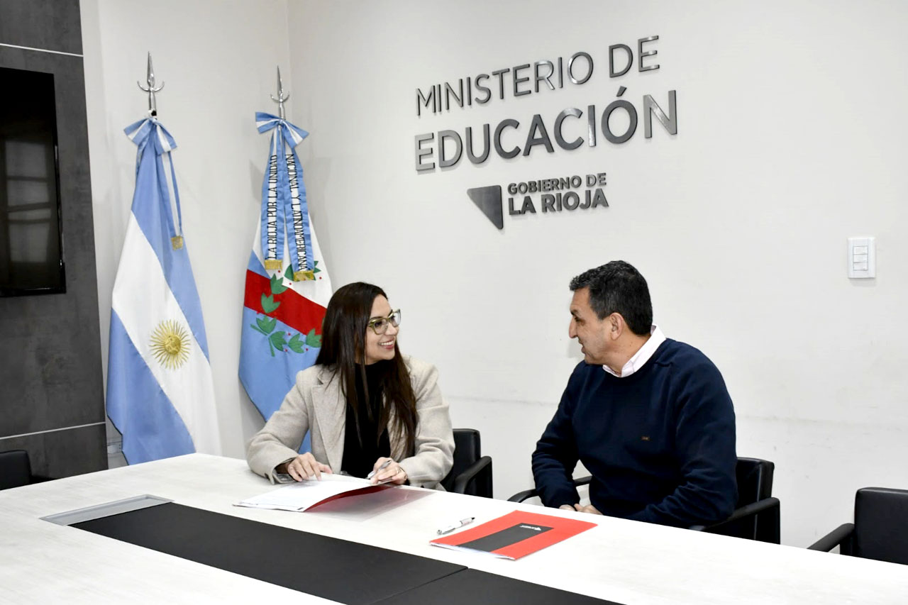 Firma de convenio TSJ con Min de Educ 08-07-26