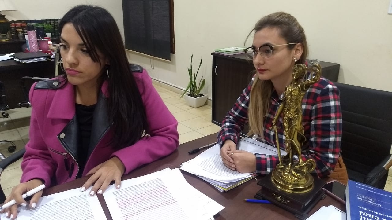 JUEZA Y SECRETARIA DE VIOLENCIA