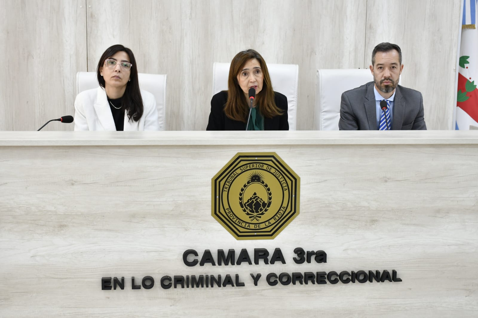 Juicio Dra Lopez Douglas-juicio abuso de niña 1-17-09-26