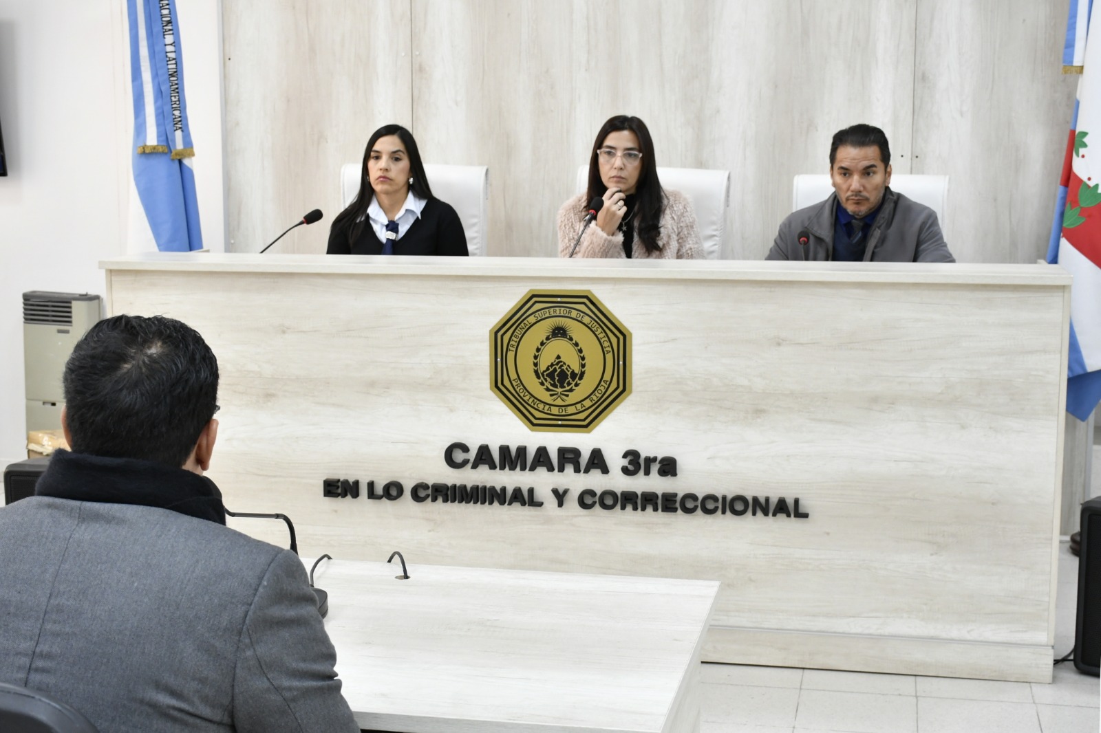 Juicio abuso a abuela 1-18-05-26