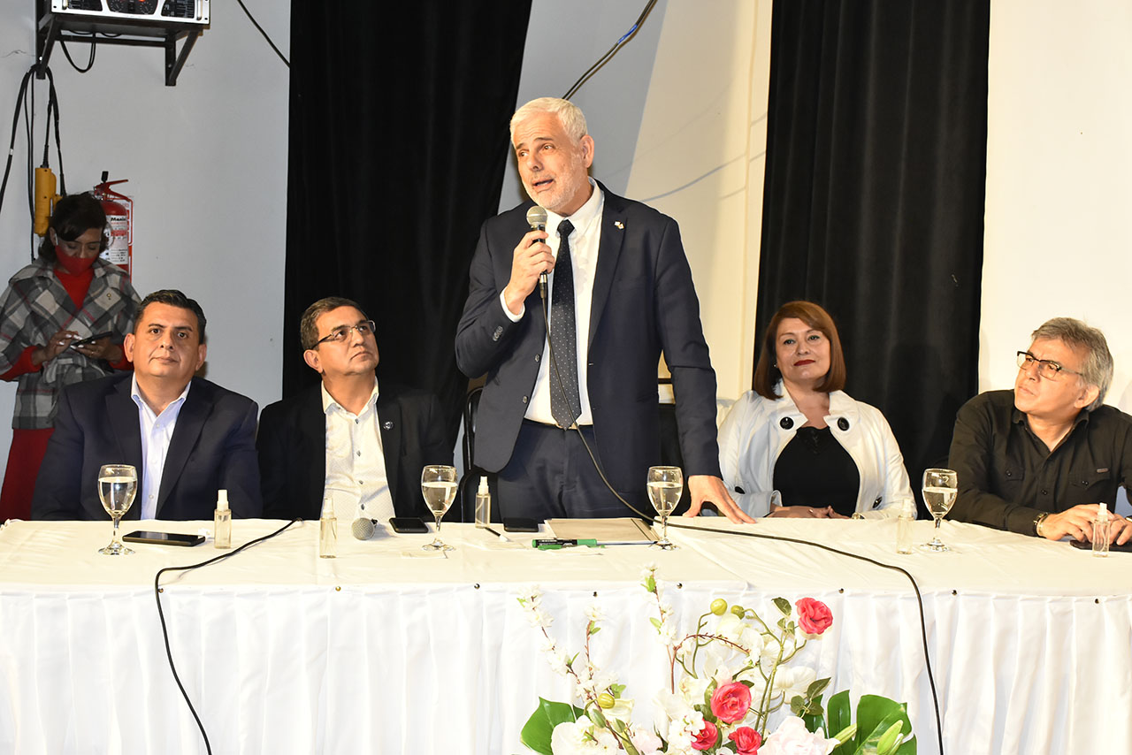 MESA DE AUTORIDADES CHEPES