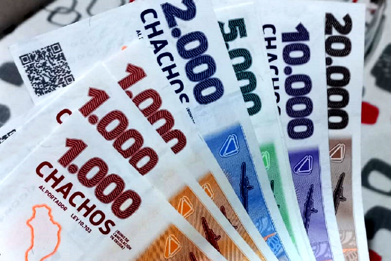 chachos en mano