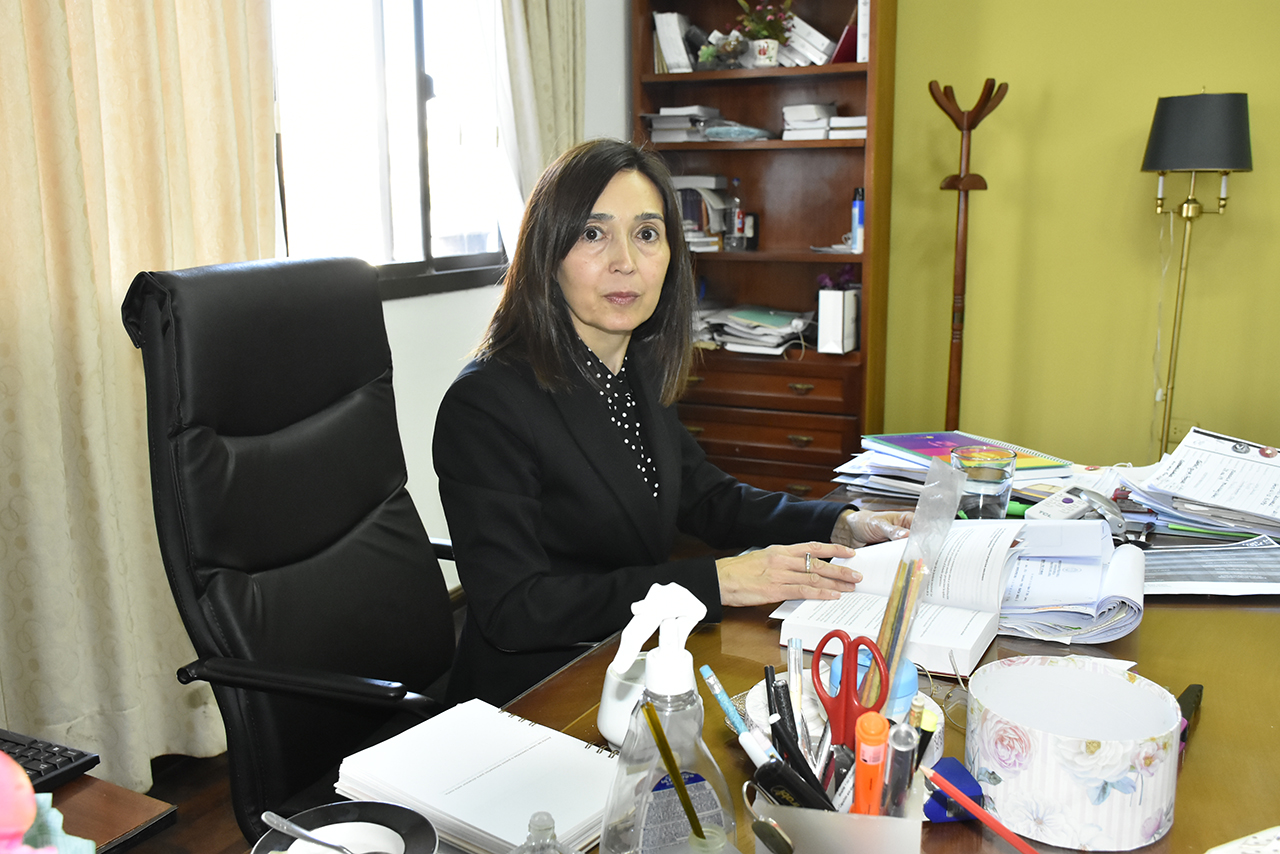 dra sara lopez douglas 1