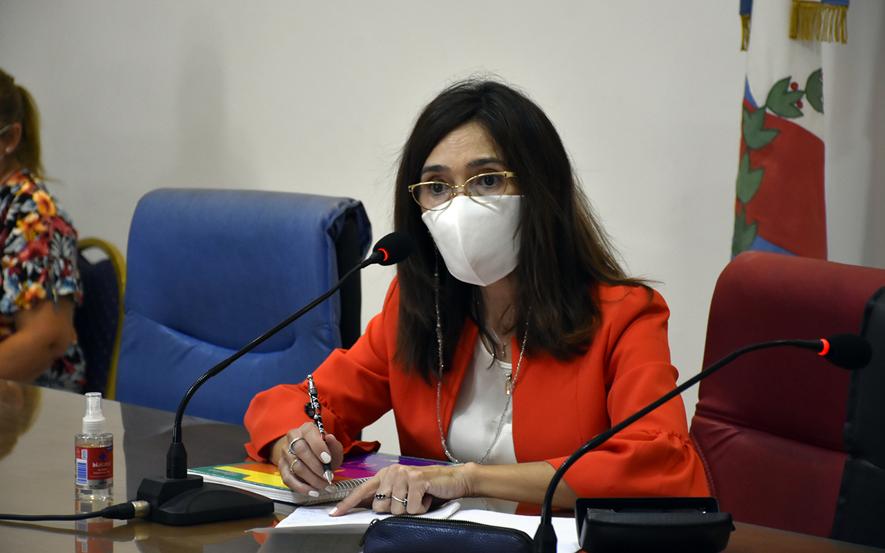 dra sara lopez douglas sentencia