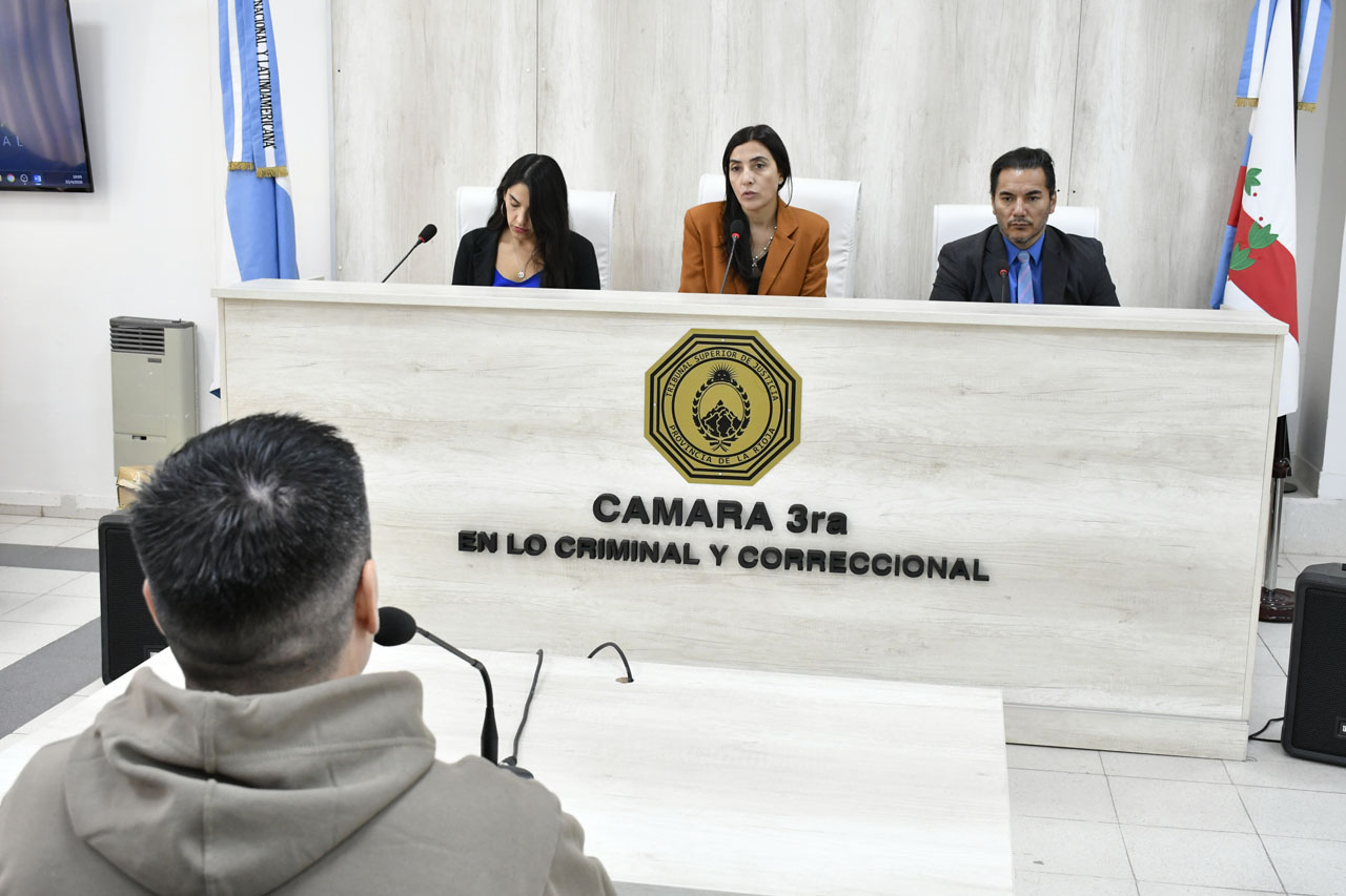 juicio de abuso abuela 1-23-04-26