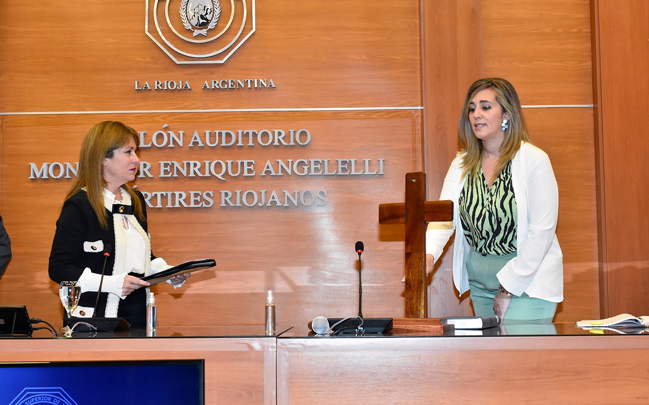 jura de jueces y juezas transitorias 4