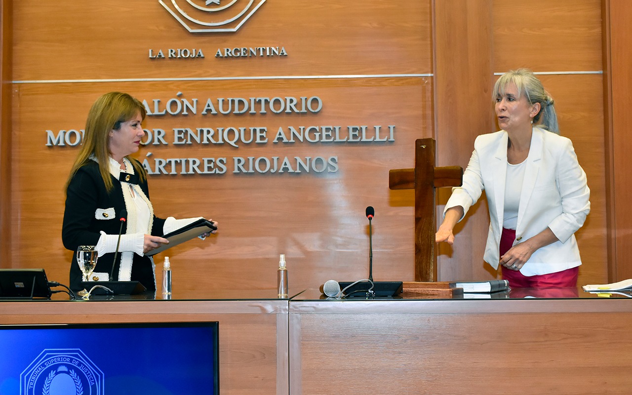 jura de jueces y juezas transitorias 5