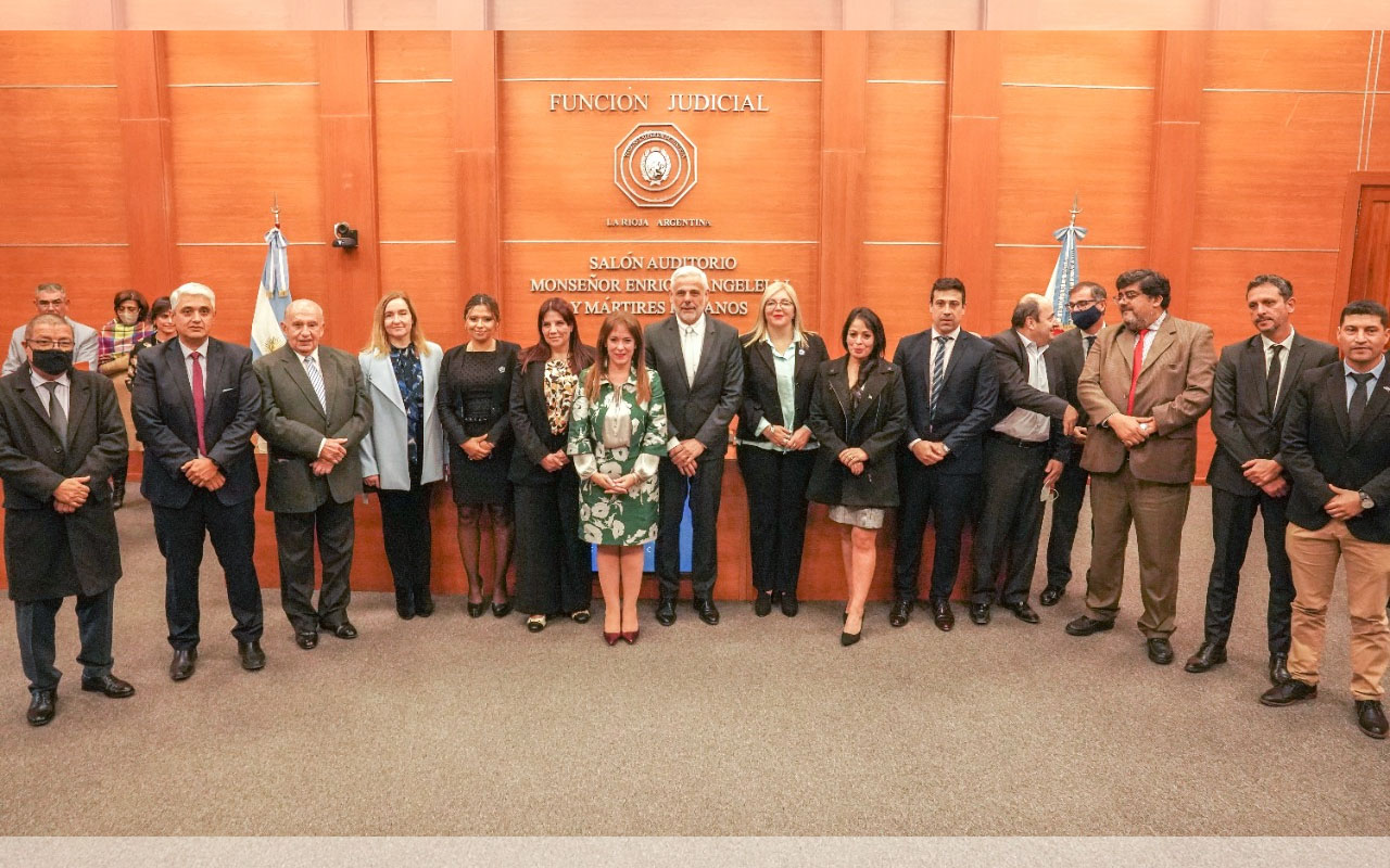 juramento juezas y defensores 2